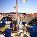 アパート Terrace View In Chiado リスボン