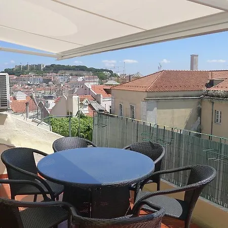 Apartment Terrace View In Chiado *