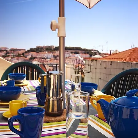 Apartment Terrace View In Chiado Lisbon